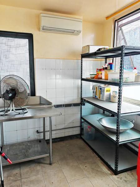 Enterprise Centre, 20 Bukit Batok Crescent, Dairy Farm / Bukit Panjang / Choa Chu Kang, 2,271 sqft, Light Industrial (B1) For Rent, by Pedro Chuang, 500292047 - Kitchen - CommercialGuru.com.sg