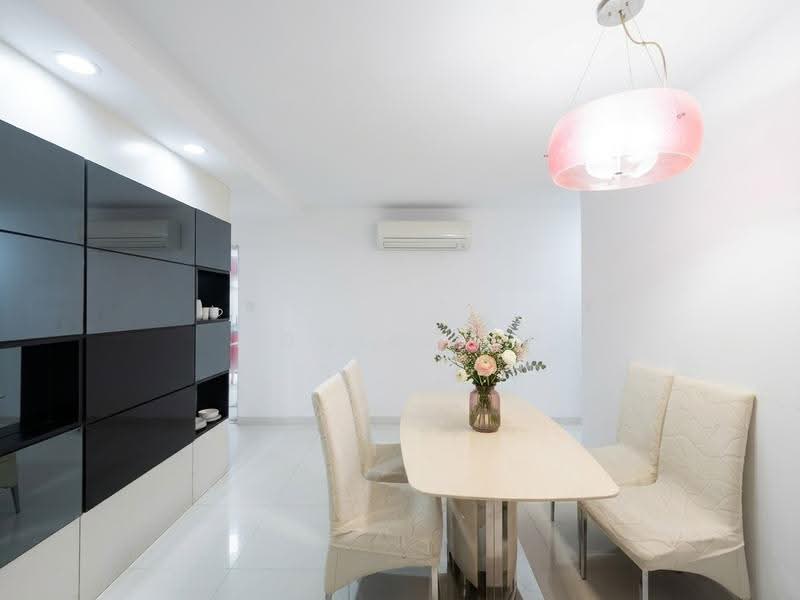 202A Compassvale Drive, 202A Compassvale Drive, Hougang / Punggol / Sengkang, 4 Bedrooms, 1,399 sqft, HDB Flat For Sale, by Sonia Lin, 500292058 - Dining Room - PropertyGuru.com.sg