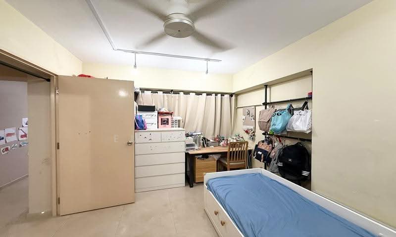 109A Edgedale Plains, 109A Edgedale Plains, Hougang / Punggol / Sengkang, 3 Bedrooms, 1,184 sqft, HDB Flat For Sale, by Elaine Lee, 500292061 - Bedroom - PropertyGuru.com.sg