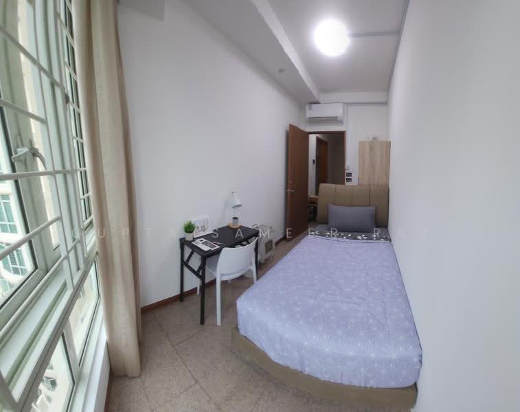 Queens, 10 Stirling Road, Alexandra / Commonwealth, Room Rental, 150 sqft, Condominium For Rent, by Gupta Sameer Raj, 500292063 - Bedroom - PropertyGuru.com.sg