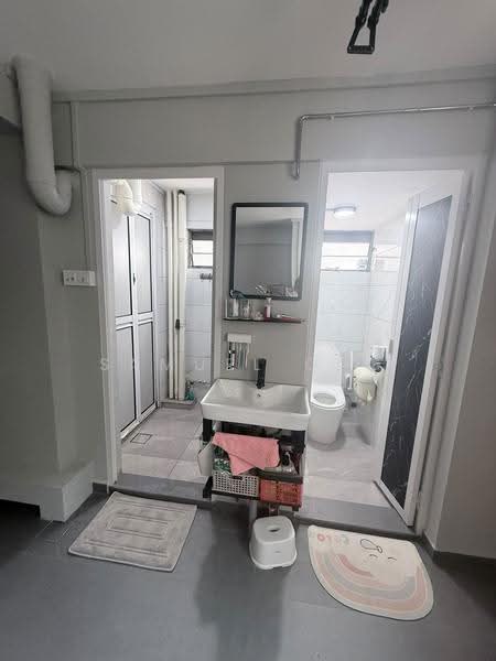 4 Lorong 7 Toa Payoh, 4 Lorong 7 Toa Payoh, Balestier / Toa Payoh, Room Rental, 150 sqft, HDB Flat For Rent, by Samuel Ong, 500292089 - Bathroom - PropertyGuru.com.sg