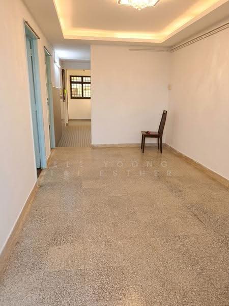 81 Commonwealth Close, 81 Commonwealth Close, Alexandra / Commonwealth, 2 Bedrooms, 650 sqft, HDB Flat For Sale, by Lee Yoong Tai Esther, 500292091 - Corridor - PropertyGuru.com.sg