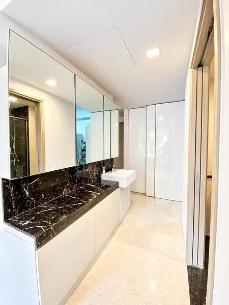 Flamingo Valley, 480 Siglap Road, East Coast / Marine Parade, 1 Bedroom, 517 sqft, Condominium For Sale, by Perry Siow, 500292108 - Bathroom - PropertyGuru.com.sg