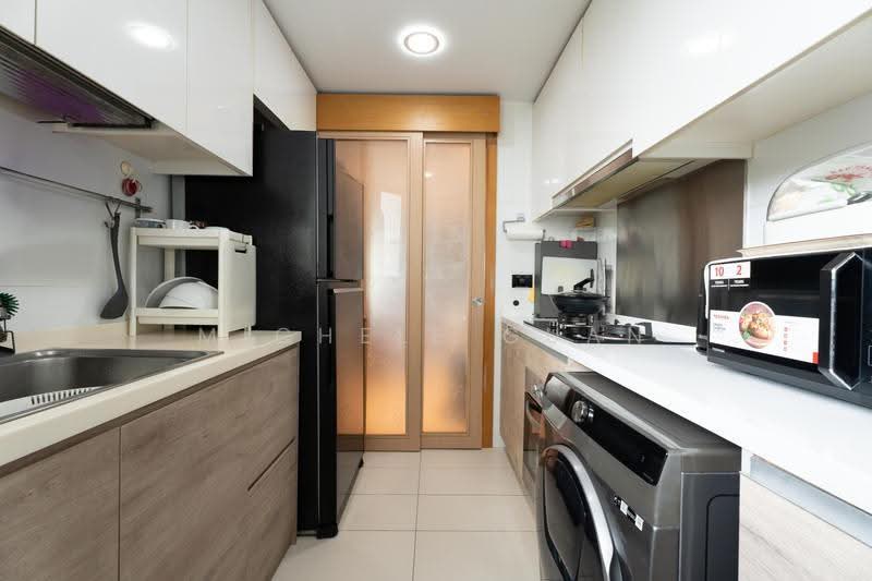 Eight Courtyards, 18 Canberra Drive, Sembawang / Yishun, 3 Bedrooms, 958 sqft, Condominium For Sale, by Michele Guan, 500292127 - Kitchen - PropertyGuru.com.sg