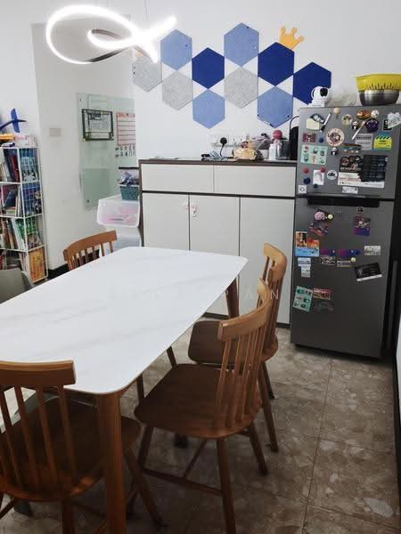 Westmere, 75 Jurong East Street 13, Boon Lay / Jurong / Tuas, 3 Bedrooms, 1,098 sqft, Condominium For Rent, by Ella Pan, 500292138 - Dining Room - PropertyGuru.com.sg