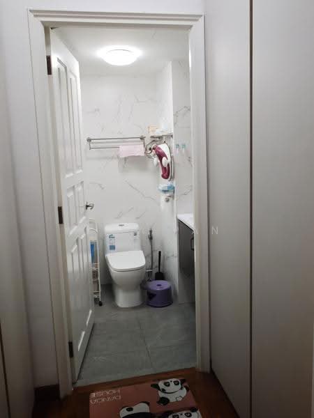 Westmere, 75 Jurong East Street 13, Boon Lay / Jurong / Tuas, 3 Bedrooms, 1,098 sqft, Condominium For Rent, by Ella Pan, 500292138 - Master Bathroom - PropertyGuru.com.sg