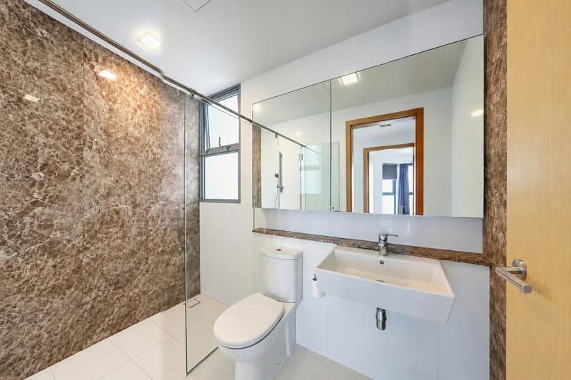 Eight Courtyards, 12A Canberra Drive, Sembawang / Yishun, 2 Bedrooms, 872 sqft, Condominium For Sale, by KOH YONG JIAN, 500292139 - Bathroom - PropertyGuru.com.sg