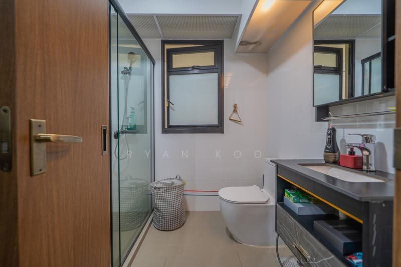 402A Fernvale Lane, 402A Fernvale Lane, Hougang / Punggol / Sengkang, 3 Bedrooms, 1,012 sqft, HDB Flat For Sale, by Ryan Koo, 500292149 - Bathroom - PropertyGuru.com.sg