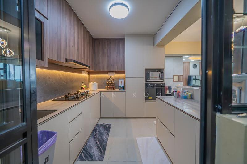 402A Fernvale Lane, 402A Fernvale Lane, Hougang / Punggol / Sengkang, 3 Bedrooms, 1,012 sqft, HDB Flat For Sale, by Ryan Koo, 500292149 - Kitchen - PropertyGuru.com.sg
