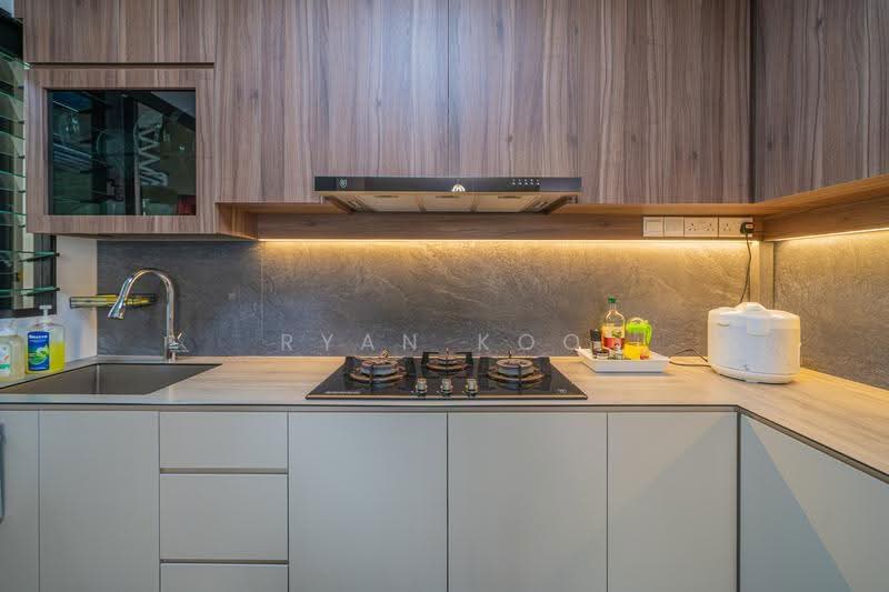 402A Fernvale Lane, 402A Fernvale Lane, Hougang / Punggol / Sengkang, 3 Bedrooms, 1,012 sqft, HDB Flat For Sale, by Ryan Koo, 500292149 - Kitchen - PropertyGuru.com.sg