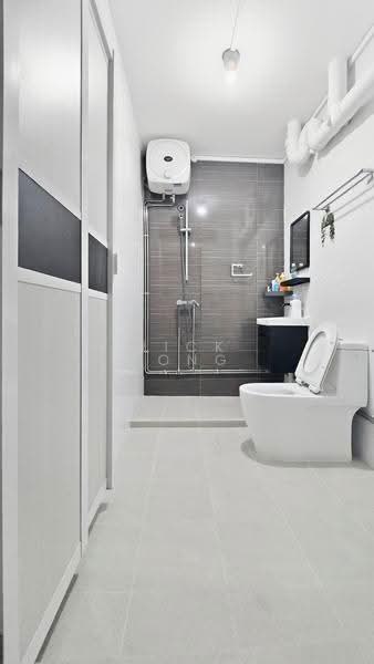 105 Rivervale Walk, 105 Rivervale Walk, Hougang / Punggol / Sengkang, Room Rental, 100 sqft, HDB Flat For Rent, by Rick Long, 500292172 - Bathroom - PropertyGuru.com.sg