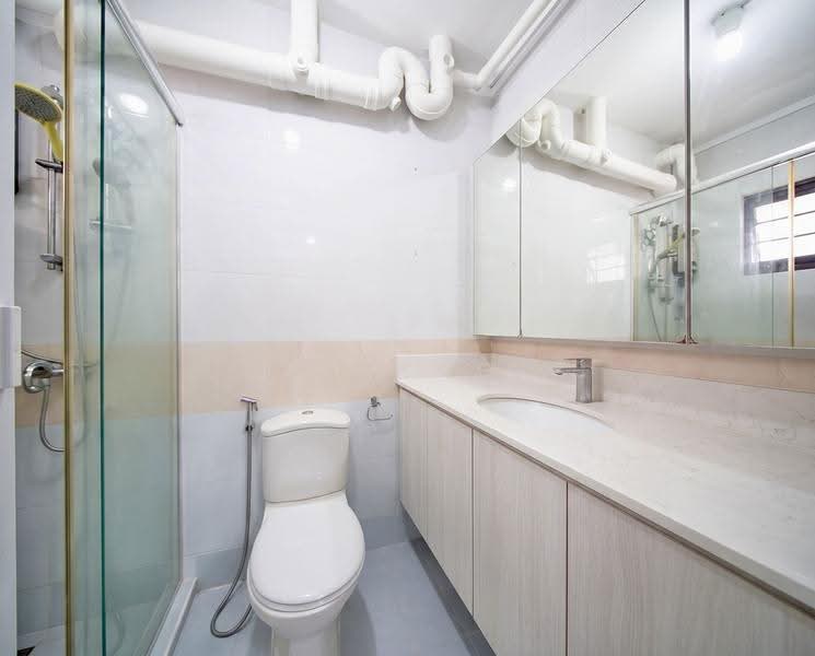 332 Sembawang Close, 332 Sembawang Close, Sembawang / Yishun, 3 Bedrooms, 1,463 sqft, HDB Flat For Sale, by Jay Ng, 500292192 - Bathroom - PropertyGuru.com.sg