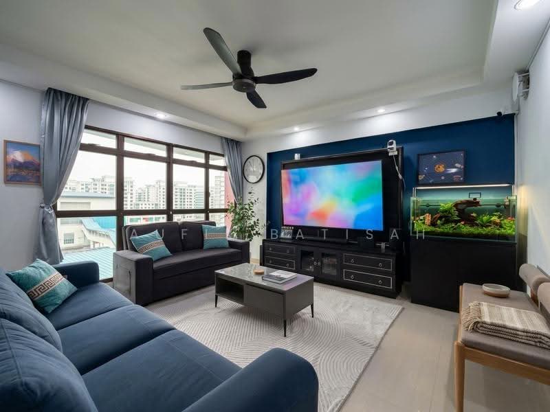 656B Jurong West Street 61, 656B Jurong West Street 61, Boon Lay / Jurong / Tuas, 4 Bedrooms, 1,420 sqft, HDB Flat For Sale, by Taufik Batisah, 500292197 - Living Room - PropertyGuru.com.sg