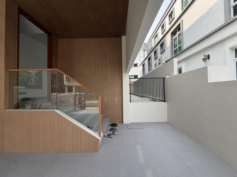 Brand New Semi-Detached in Telok Kurau, East Coast / Marine Parade, 5 Bedrooms, 5,765 sqft, Semi-Detached House For Sale, by Scott Loh, 500292204 - Main entrance - PropertyGuru.com.sg