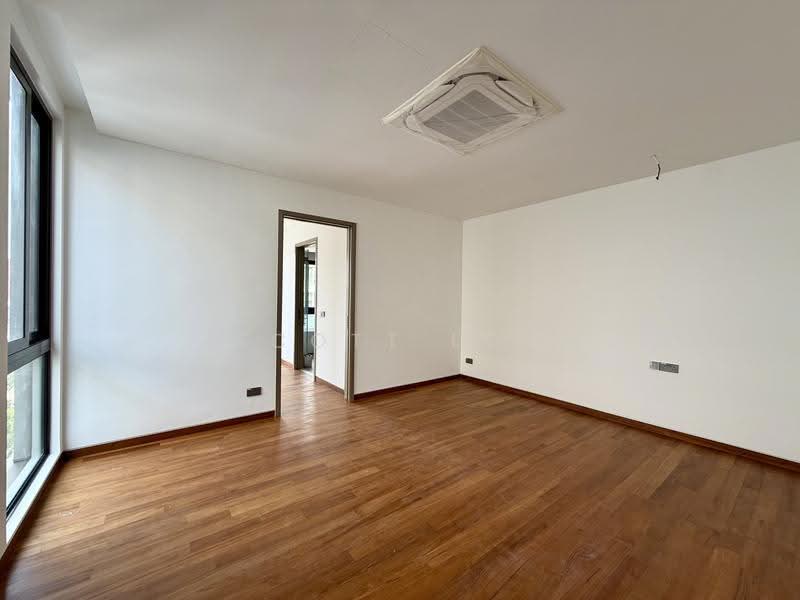 Brand New Semi-Detached in Telok Kurau, East Coast / Marine Parade, 5 Bedrooms, 5,765 sqft, Semi-Detached House For Sale, by Scott Loh, 500292204 - Master BR leading to walk-in walkrobe - PropertyGuru.com.sg