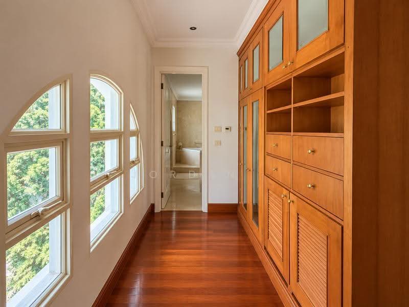 Holland Grove, Holland Grove View, Tanglin / Holland / Bukit Timah, 5 Bedrooms, 4,050 sqft, Semi-Detached House For Sale, by Jordan ., 500292214 - Corridor - PropertyGuru.com.sg