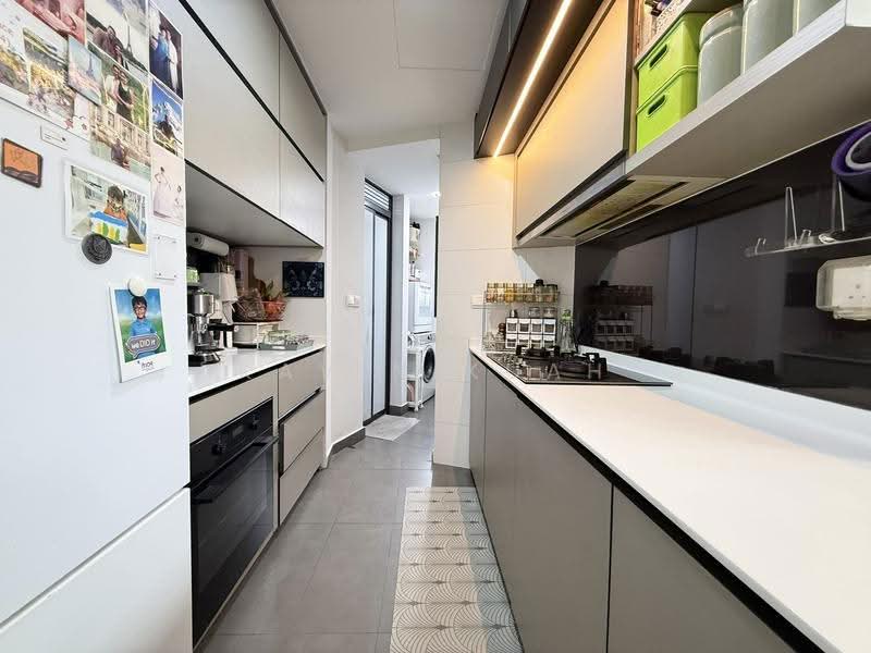 River Isles, 56 Edgedale Plains, Hougang / Punggol / Sengkang, 3 Bedrooms, 2,046 sqft, Condominium For Sale, by Kavin Kuah, 500292217 - Kitchen - PropertyGuru.com.sg