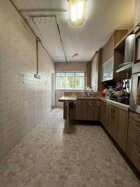 142 Lorong Ah Soo, 142 Lorong Ah Soo, Hougang / Punggol / Sengkang, 2 Bedrooms, 914 sqft, HDB Flat For Sale, by Derrick Low, 500292220 - Kitchen - PropertyGuru.com.sg