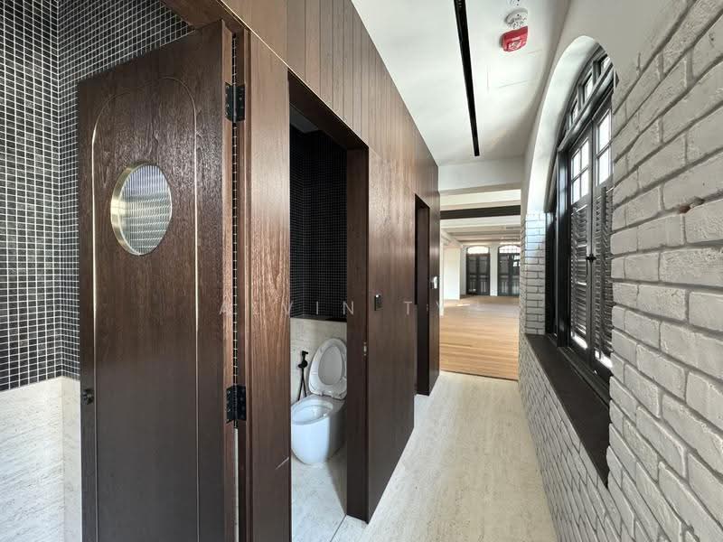 52 Keong Saik Road, Chinatown / Tanjong Pagar, 5,158 sqft, Shop / Shophouse For Rent, by Alvin Tyh, 500292225 - Bathroom - CommercialGuru.com.sg