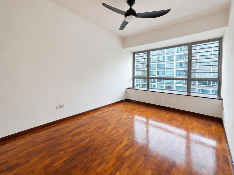 515B Tampines Central 7, 515B Tampines Central 7, Pasir Ris / Tampines, 3 Bedrooms, 1,152 sqft, HDB Flat For Sale, by Christine Teo, 500292263 - Living Room - PropertyGuru.com.sg