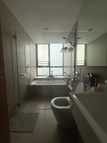 The Sixth Avenue Residences, 160 Sixth Avenue, Tanglin / Holland / Bukit Timah, 3 Bedrooms, 1,582 sqft, Condominium For Rent, by Kwek Chu Yeong, 500292297 - Bathroom - PropertyGuru.com.sg