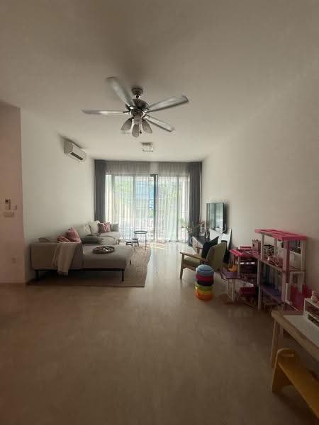 The Sixth Avenue Residences, 160 Sixth Avenue, Tanglin / Holland / Bukit Timah, 3 Bedrooms, 1,582 sqft, Condominium For Rent, by Kwek Chu Yeong, 500292297 - Living Room - PropertyGuru.com.sg