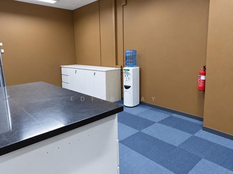 EPL Building, 1100 Lower Delta Road, Alexandra / Commonwealth, 2,700 sqft, Light Industrial (B1) For Rent, by Edith Tay, 500292305 - CommercialGuru.com.sg