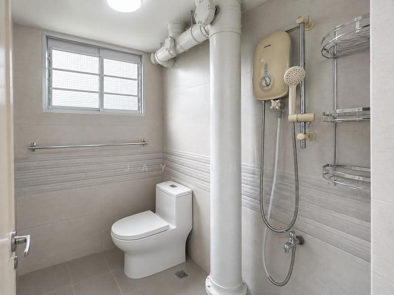 5 Dover Crescent, 5 Dover Crescent, Buona Vista / West Coast / Clementi New Town, Room Rental, 200 sqft, HDB Flat For Rent, by Jay Hung, 500292313 - Bathroom - PropertyGuru.com.sg