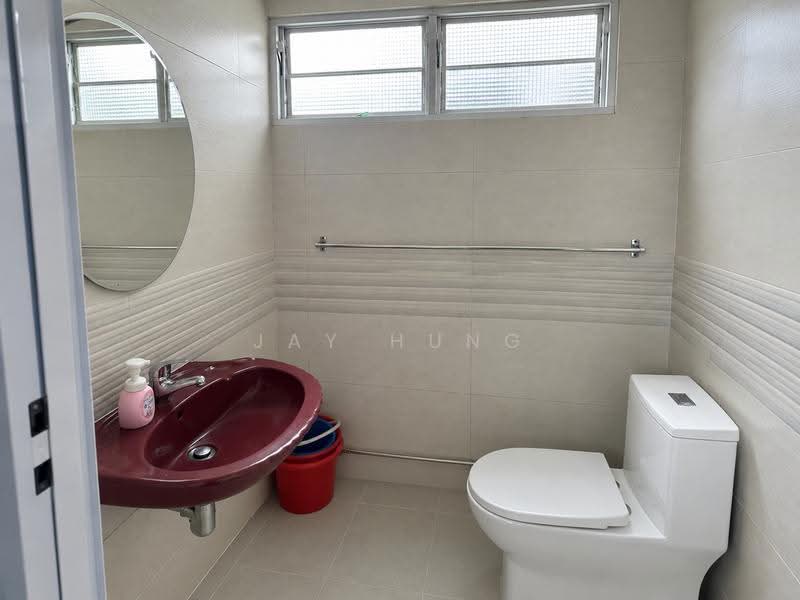 5 Dover Crescent, 5 Dover Crescent, Buona Vista / West Coast / Clementi New Town, Room Rental, 200 sqft, HDB Flat For Rent, by Jay Hung, 500292313 - Bathroom - PropertyGuru.com.sg