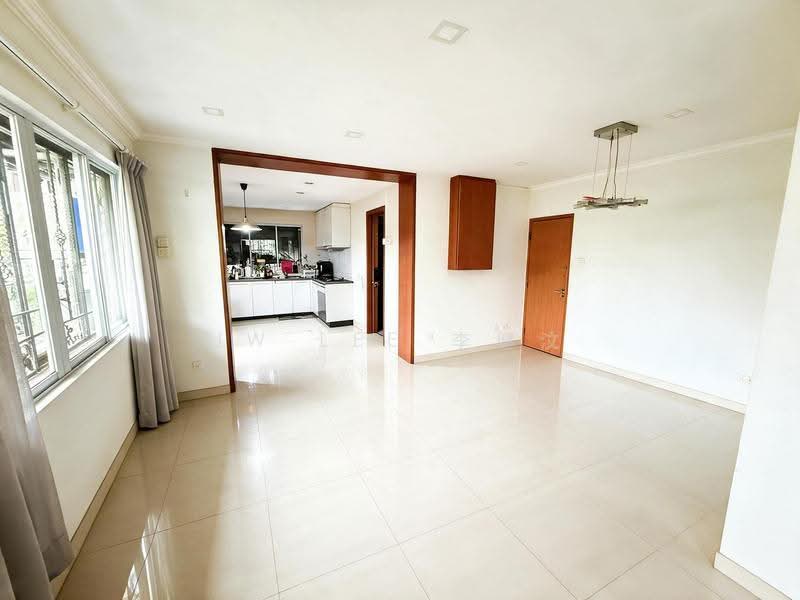 Corner Terrace, 1KM to Maris Stella & PLMS, A&A ready, Upper Paya Lebar Road, Eunos / Geylang / Paya Lebar, 5 Bedrooms, 1,843 sqft, Corner Terrace For Sale, by JW Lee 李健汶, 500292328 - Living Room - PropertyGuru.com.sg