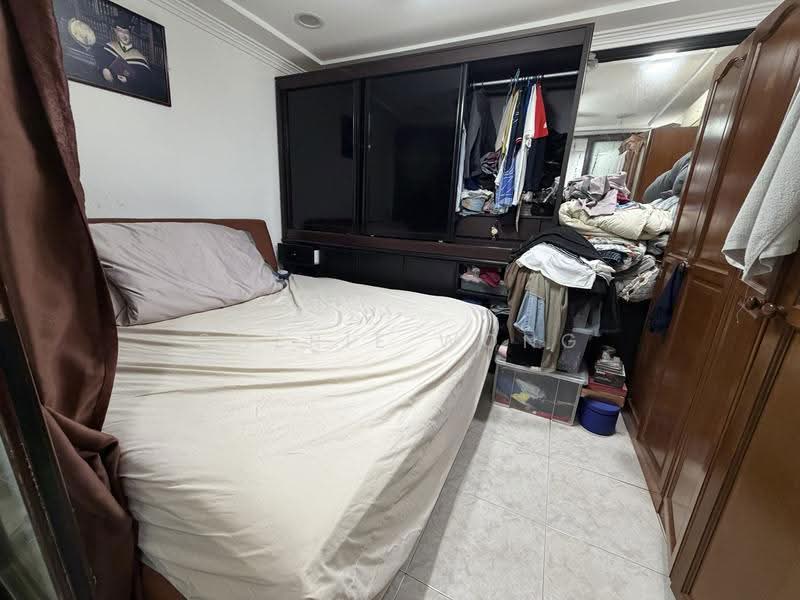 Lakepoint Condo, 2 Lakepoint Drive, Boon Lay / Jurong / Tuas, 5 Bedrooms, 2,486 sqft, Condominium For Sale, by Cherie Wong, 500292336 - Bedroom - PropertyGuru.com.sg