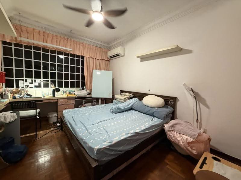 Lakepoint Condo, 2 Lakepoint Drive, Boon Lay / Jurong / Tuas, 5 Bedrooms, 2,486 sqft, Condominium For Sale, by Cherie Wong, 500292336 - Bedroom - PropertyGuru.com.sg