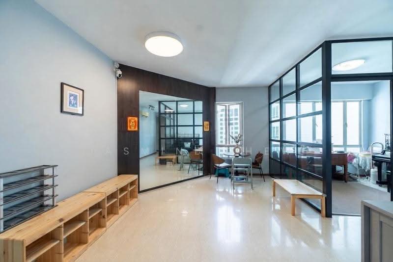 Northoaks, 20 Woodlands Cresent, Admiralty / Woodlands, 3 Bedrooms, 1,238 sqft, Condominium For Sale, by Jasmine Chew, 500292337 - Living Room - PropertyGuru.com.sg