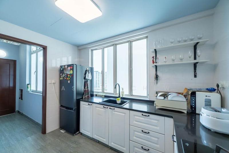 Northoaks, 20 Woodlands Cresent, Admiralty / Woodlands, 3 Bedrooms, 1,238 sqft, Condominium For Sale, by Jasmine Chew, 500292337 - Kitchen - PropertyGuru.com.sg