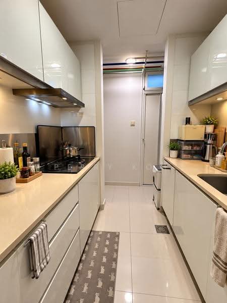 The Centris, 77 Jurong West Central 3, Boon Lay / Jurong / Tuas, 3 Bedrooms, 1,335 sqft, Apartment For Sale, by Perry Koh, 500292382 - Kitchen - PropertyGuru.com.sg