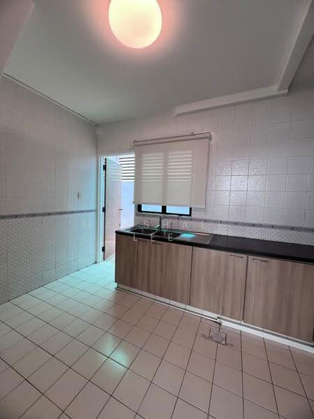 Siglap Centre, 55 Siglap Road, East Coast / Marine Parade, 3 Bedrooms, 1,290 sqft, Apartment For Rent, by Marshall Lee, 500292390 - Kitchen - PropertyGuru.com.sg