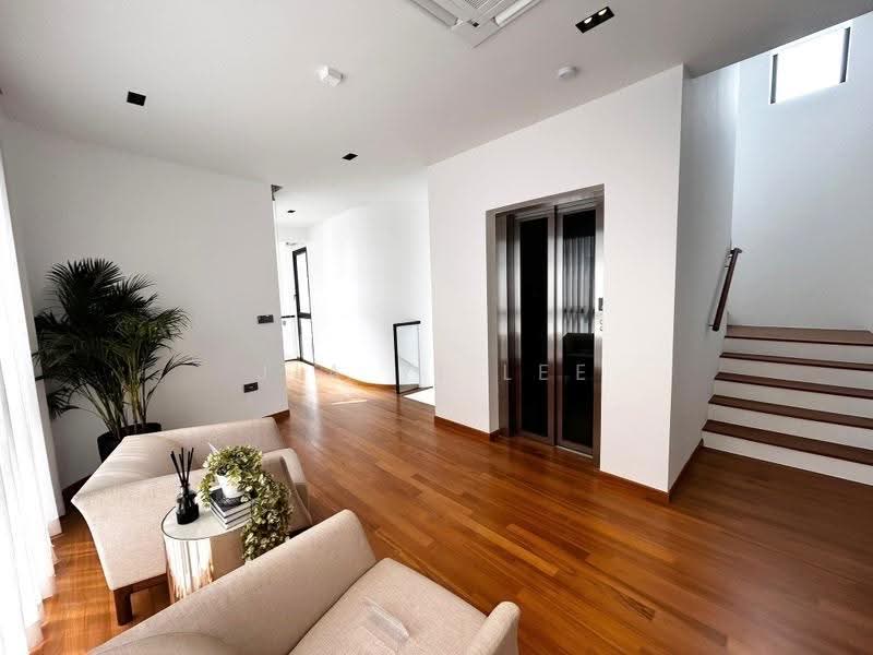 Marine Garden, Siglap Road, East Coast / Marine Parade, 5 Bedrooms, 9,280 sqft, Detached House For Sale, by Jia Yi Lee, 500292399 - Level 3 - PropertyGuru.com.sg