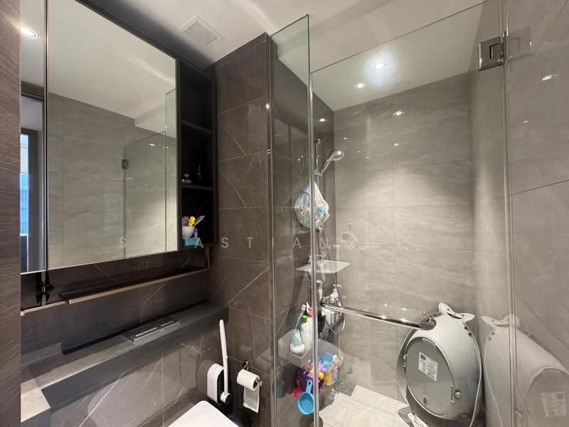 The Florence Residences, 83 Hougang Avenue 2, Hougang / Punggol / Sengkang, 2 Bedrooms, 797 sqft, Condominium For Sale, by Sebastian Wee, 500292413 - Common Bathroom - PropertyGuru.com.sg