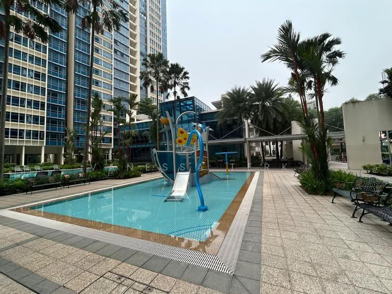 City Square Residences, 10 Kitchener Link, Farrer Park / Serangoon Rd, 4 Bedrooms, 1,507 sqft, Condominium For Rent, by Vanessa Terk, 500292418 - Exterior - PropertyGuru.com.sg