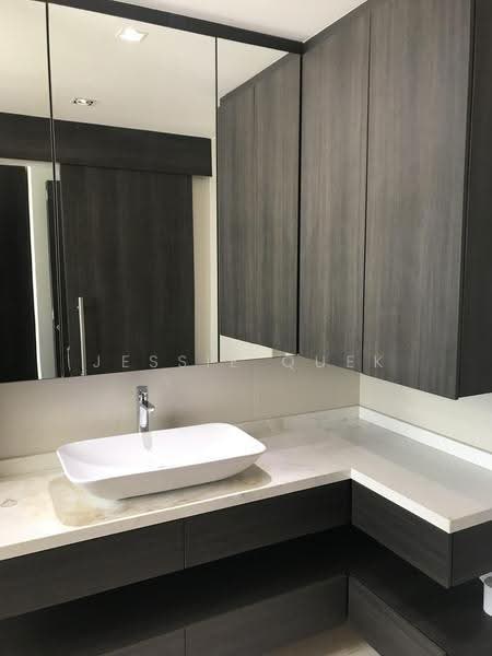 Seasons Park, 499 Yio Chu Kang Road, Mandai / Upper Thomson, 2 Bedrooms, 1,066 sqft, Condominium For Sale, by Jessie Quek, 500292445 - Master Bathroom - PropertyGuru.com.sg