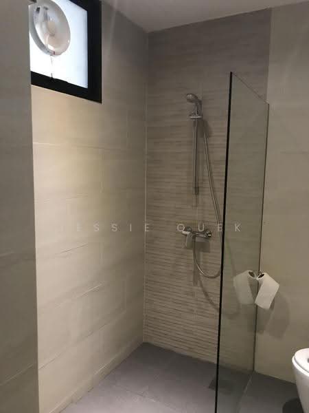 Seasons Park, 499 Yio Chu Kang Road, Mandai / Upper Thomson, 2 Bedrooms, 1,066 sqft, Condominium For Sale, by Jessie Quek, 500292445 - Bathroom - PropertyGuru.com.sg