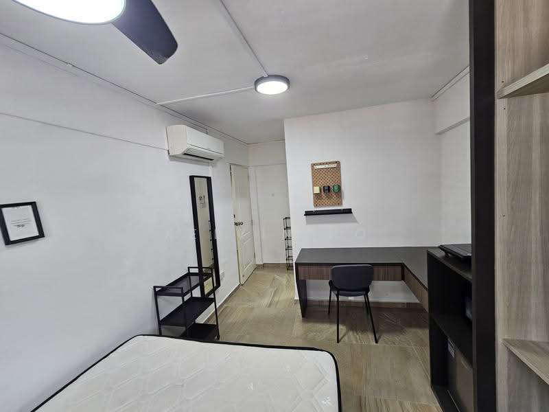 17 Bedok South Road, 17 Bedok South Road, Bedok / Upper East Coast, Room Rental, 120 sqft, HDB Flat For Rent, by Kelvin Ho, 500292464 - Study - PropertyGuru.com.sg