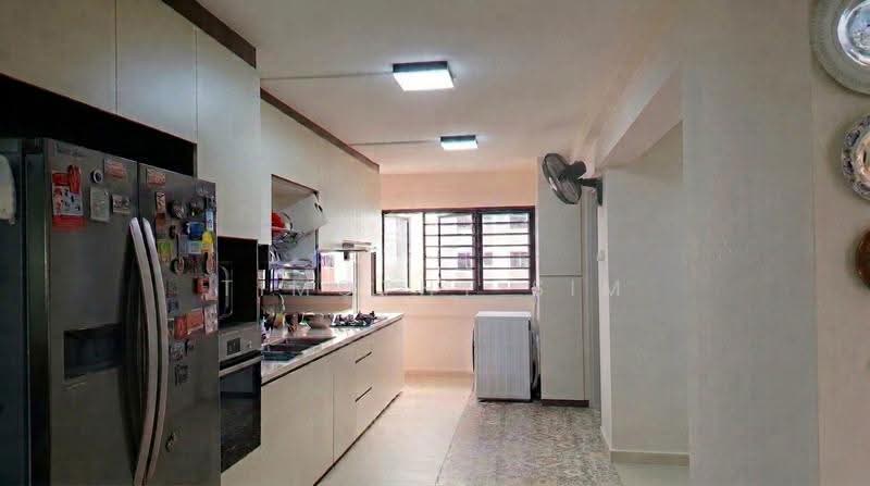 460 Tampines Street 42, 460 Tampines Street 42, Pasir Ris / Tampines, 4 Bedrooms, 1,614 sqft, HDB Flat For Sale, by Timothy Sim, 500292487 - Kitchen - PropertyGuru.com.sg
