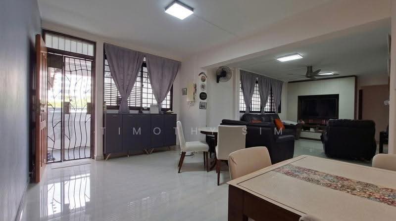 460 Tampines Street 42, 460 Tampines Street 42, Pasir Ris / Tampines, 4 Bedrooms, 1,614 sqft, HDB Flat For Sale, by Timothy Sim, 500292487 - Living Room - PropertyGuru.com.sg