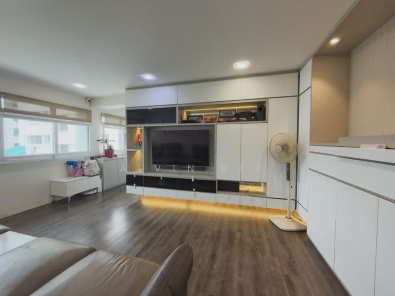 573 Pasir Ris Street 53, 573 Pasir Ris Street 53, Pasir Ris / Tampines, 4 Bedrooms, 1,206 sqft, HDB Flat For Rent, by Alvin Bek, 500292494 - Living Room - PropertyGuru.com.sg