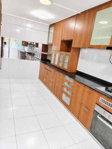 101 Bedok Reservoir Road, 101 Bedok Reservoir Road, Bedok / Upper East Coast, 3 Bedrooms, 1,302 sqft, HDB Flat For Sale, by Amir Bahrom, 500292502 - Kitchen - PropertyGuru.com.sg