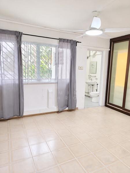 101 Bedok Reservoir Road, 101 Bedok Reservoir Road, Bedok / Upper East Coast, 3 Bedrooms, 1,302 sqft, HDB Flat For Sale, by Amir Bahrom, 500292502 - Bathroom - PropertyGuru.com.sg