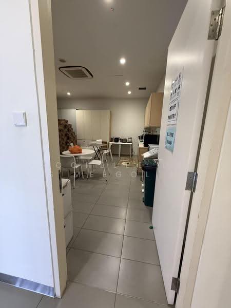 Tan Chong Motor Centre, 911-913 Bukit Timah Road, Clementi Park / Upper Bukit Timah, 18,466 sqft, Office For Rent, by Rochelle De S Meegolle, 500292504 - CommercialGuru.com.sg