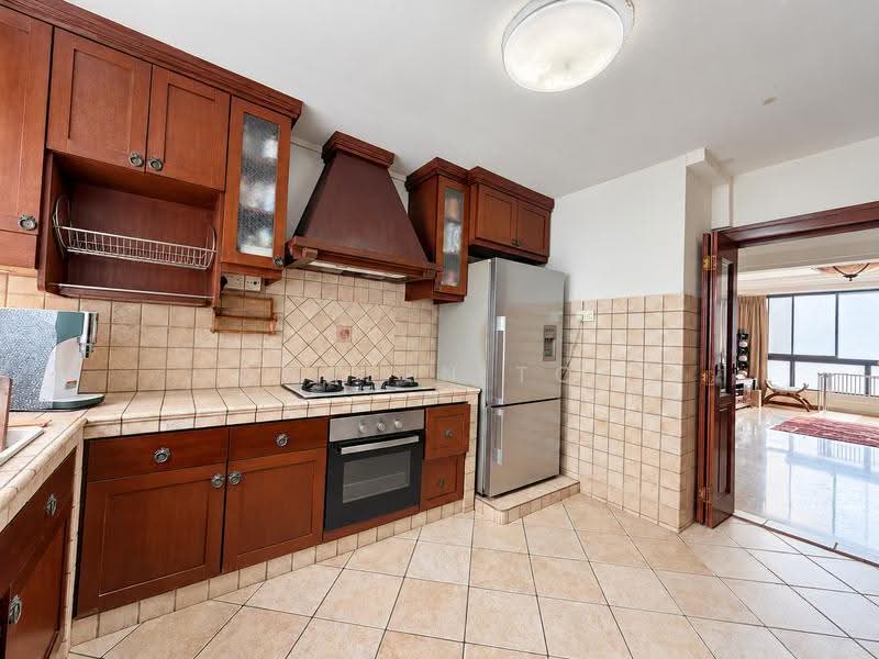 Amber Point, 1 Amber Road, East Coast / Marine Parade, 3 Bedrooms, 1,668 sqft, Condominium For Sale, by Doreen Tok, 500292524 - Kitchen - PropertyGuru.com.sg