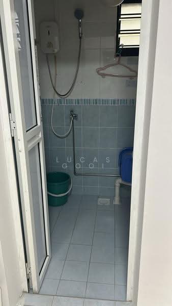 535 Upper Cross Street, 535 Upper Cross Street, Boat Quay / Raffles Place / Marina, Room Rental, 200 sqft, HDB Flat For Rent, by Lucas Gooi, 500292527 - Bathroom - PropertyGuru.com.sg